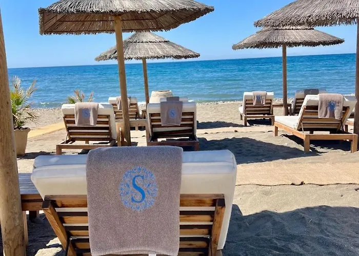 Stylish With Pool 아파트 *