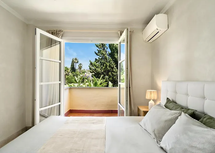 Stylish With Pool Estepona