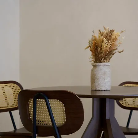 Stylish With Pool Appartement